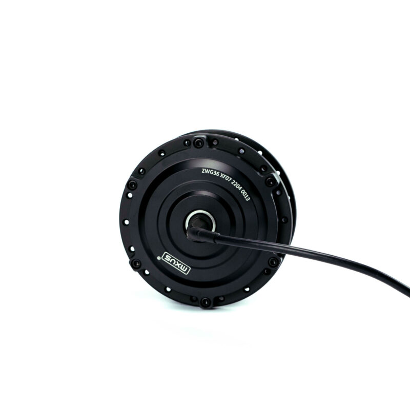 Silnik 250W Mxus XF07 montaż w przednim kole